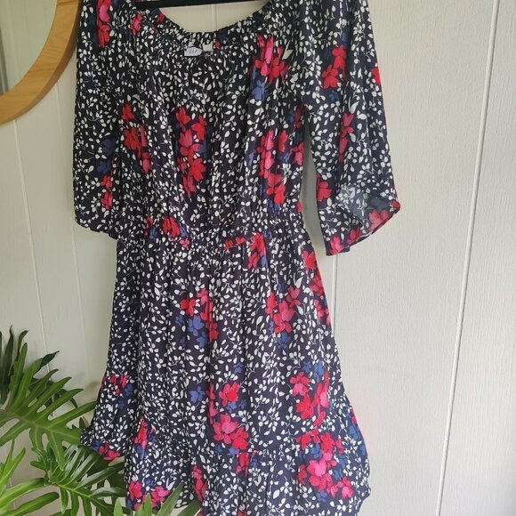 GAP Dress, Floral Print in Red White & Blue Flowers on Black, Ruffled Hem - Picture 3 of 5